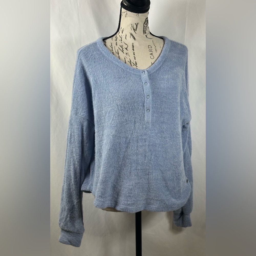 Hollister Light Blue Knit Top - Picture 10 of 11